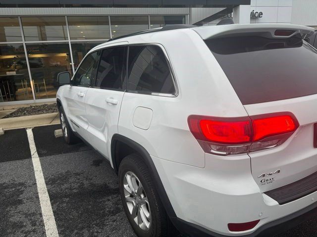 Used 2021 Jeep Grand Cherokee Laredo AWD/4WD image 28