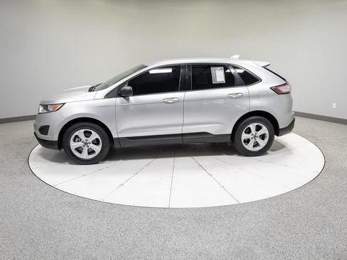 Used 2018 Ford Edge SE FWD image 30