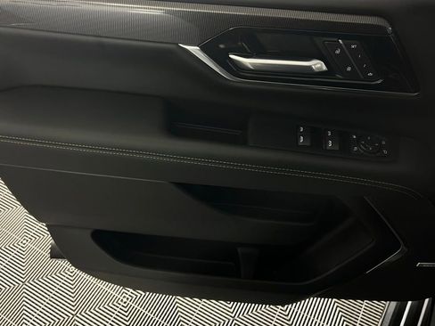 Used 2026 GMC Yukon Elevation w/ Elevation Premium Package image 28