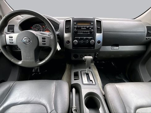 Used 2011 Nissan Frontier SL RWD image 15