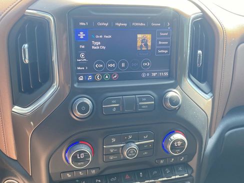 Used 2022 Chevrolet Silverado 2500 High Country w/ LPO, Hitch Package image 31