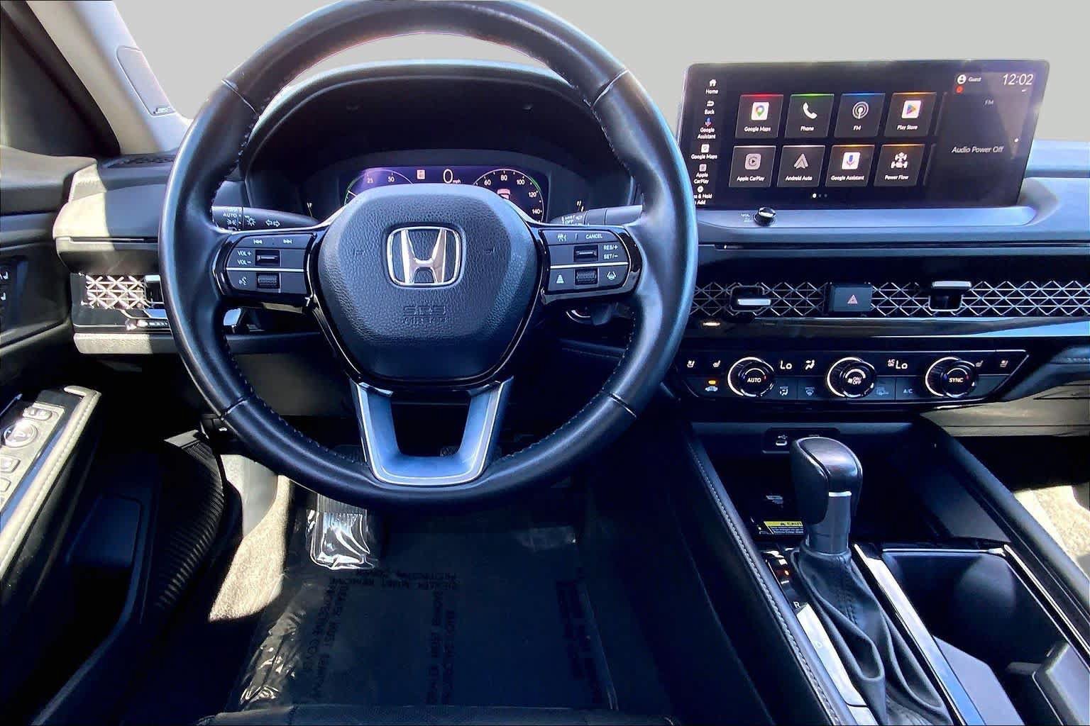 Used 2023 Honda Accord Touring image 5