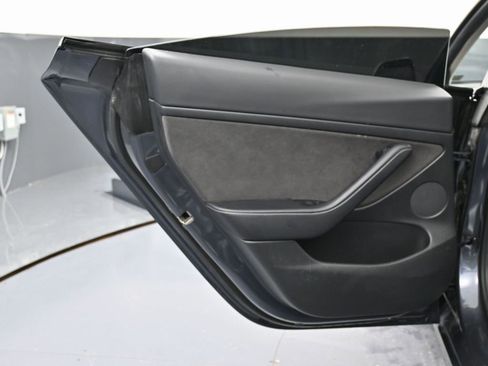 Used 2022 Tesla Model 3 Long Range image 42