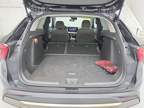 Used 2025 Chevrolet Trax ACTIV FWD image 42