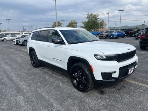 New 2025 Jeep Grand Cherokee L Limited w/ Black Appearance Package image 8