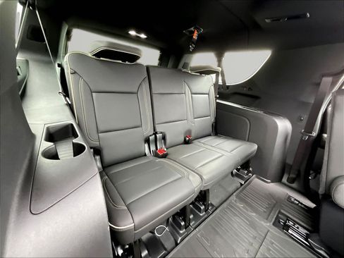 New 2026 GMC Yukon XL Elevation w/ Elevation Premium Package AWD/4WD image 21