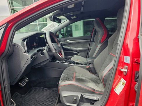 Certified 2025 Volkswagen GTI SE FWD image 25