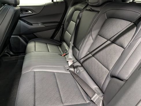 New 2027 Chevrolet Equinox LT w/ Convenience Package II FWD image 11
