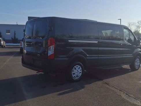 Used 2023 Ford Transit 350 XLT image 8