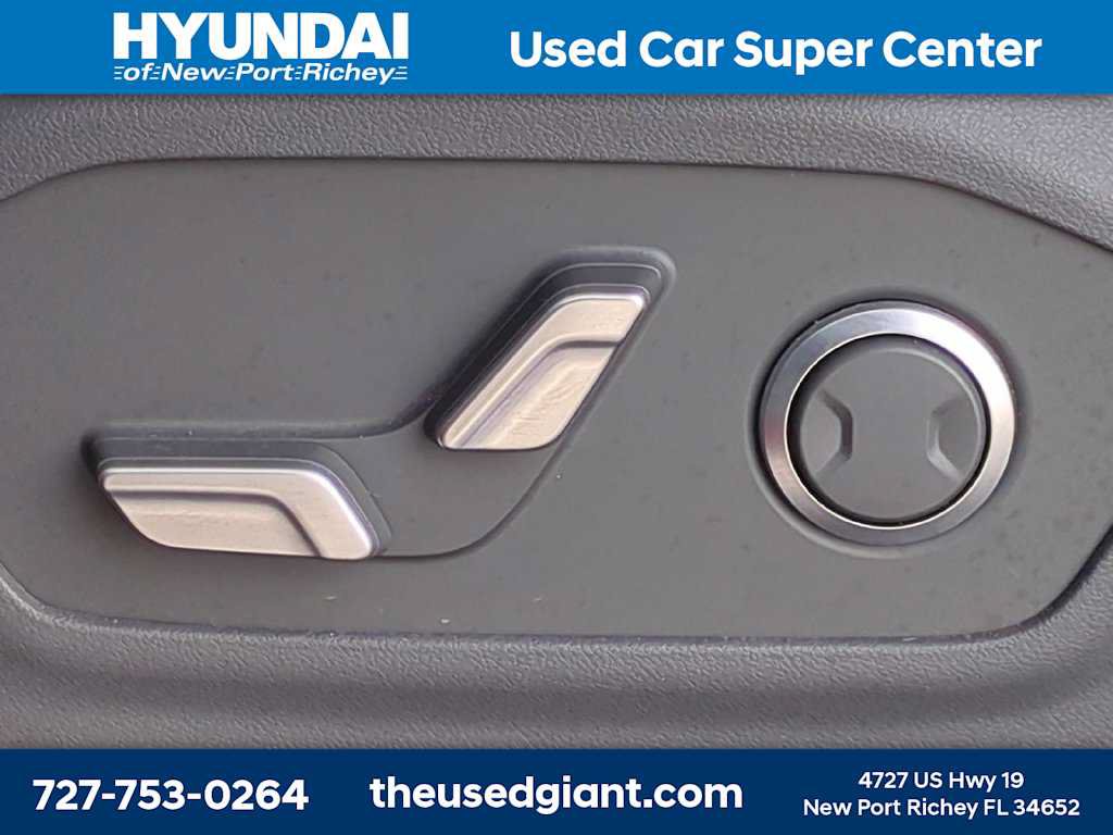 Certified 2025 Hyundai Santa Fe SEL FWD image 23