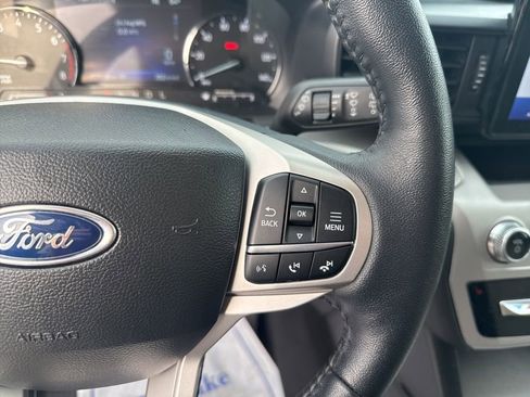Used 2023 Ford Explorer XLT RWD image 36