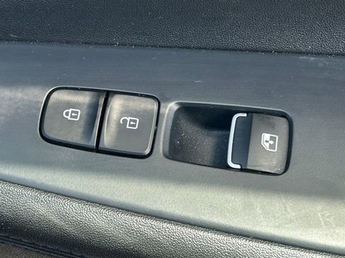 Used 2022 Hyundai Santa Fe SEL w/ Convenience Package FWD image 36