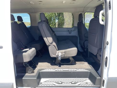 Used 2018 Ford Transit 350 XLT RWD image 18