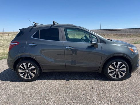 Used 2018 Buick Encore Essence FWD image 6