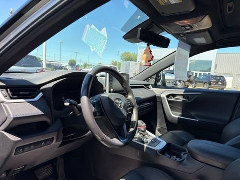 Used 2021 Toyota RAV4 XSE w/ XSE Grade Weather Package AWD/4WD image 17