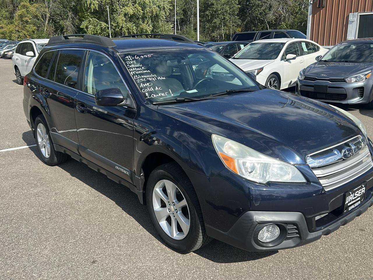 Used 2014 Subaru Outback 2.5i Premium AWD/4WD image 3