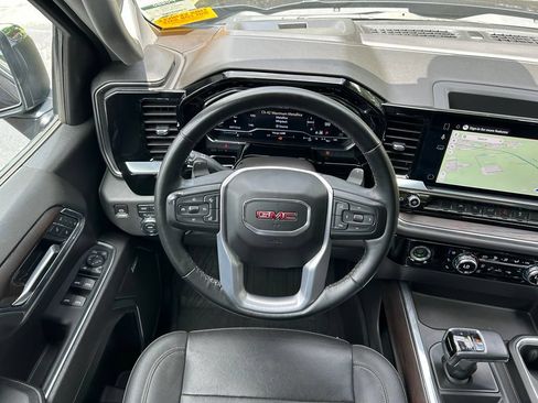 Used 2023 GMC Sierra 1500 SLT w/ SLT Premium Package AWD/4WD image 29