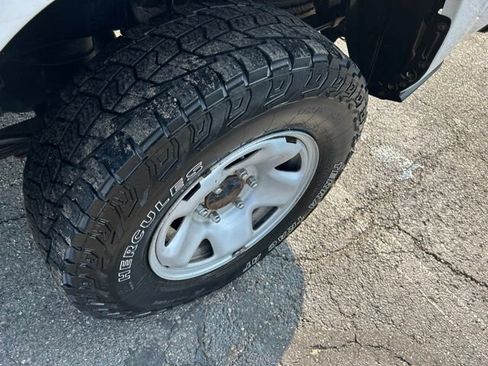 Used 2021 Toyota Tacoma SR AWD/4WD image 18