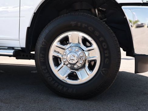 Used 2025 RAM 2500 Tradesman w/ Chrome Appearance Group AWD/4WD image 5