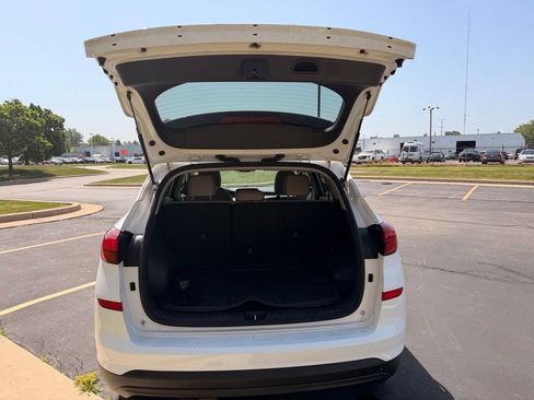 Used 2019 Hyundai Tucson Value w/ Cargo Package AWD/4WD image 10