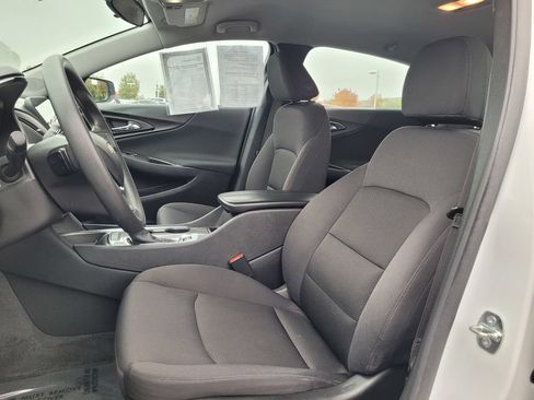 Used 2022 Chevrolet Malibu LT FWD image 12