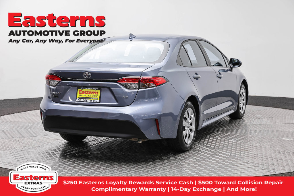 Used 2025 Toyota Corolla LE FWD image 6
