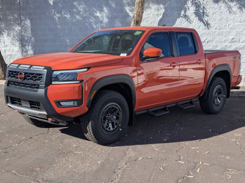 New 2026 Nissan Frontier PRO-4X w/ Tow Package AWD/4WD image 5