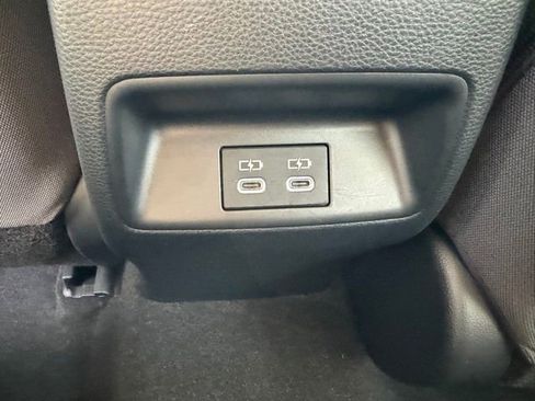 Used 2025 Toyota Corolla LE w/ LE Premium Package image 18