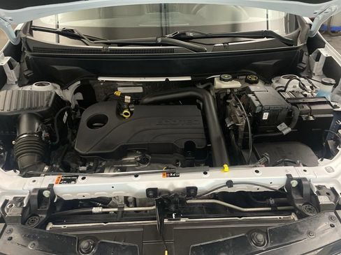 Used 2023 Chevrolet Equinox Premier FWD image 25