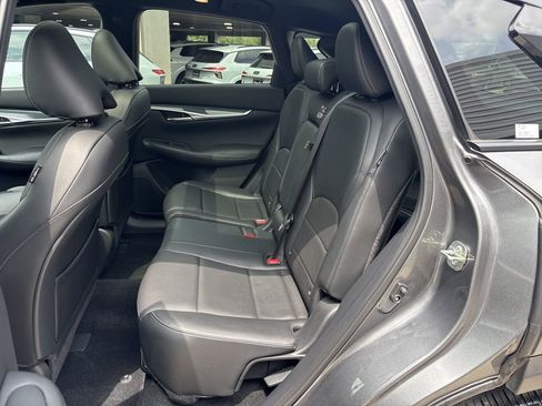 Used 2023 INFINITI QX50 Sport FWD image 14