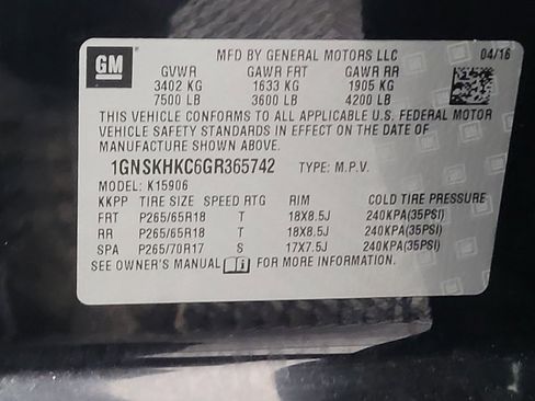 Used 2016 Chevrolet Suburban LT w/ Luxury Package image 33