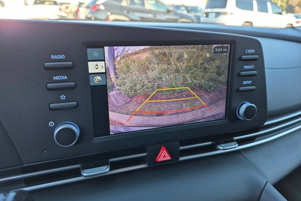 New 2026 Hyundai Elantra SE FWD image 22