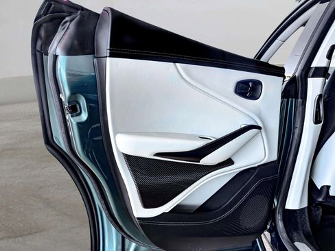 Used 2024 Aston Martin DBX 707 image 36