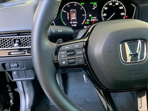 Used 2025 Honda Civic Sport image 24