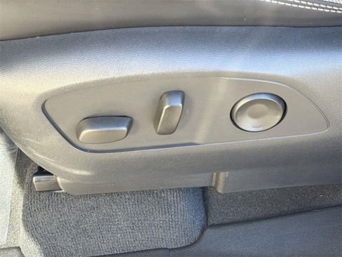 Used 2025 GMC Sierra EV Denali image 22