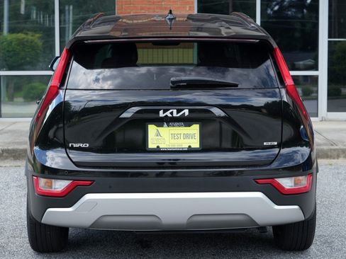 Used 2025 Kia Niro EX FWD image 45