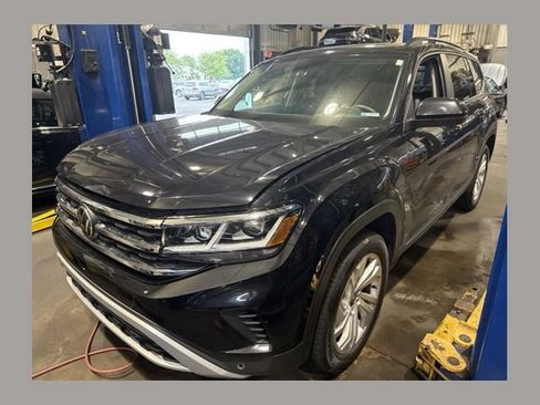 Used 2023 Volkswagen Atlas SE FWD image 1
