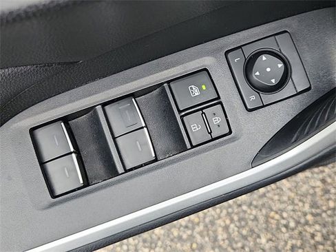 Used 2024 Toyota RAV4 XLE Premium image 23