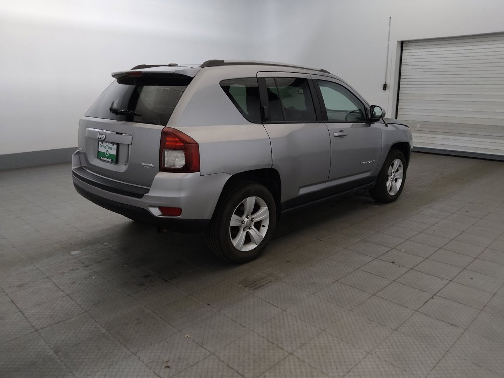 Used 2016 Jeep Compass Latitude AWD/4WD image 10