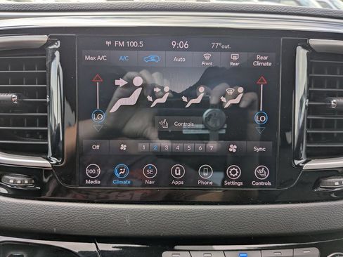 Used 2020 Chrysler Pacifica Touring-L Plus FWD image 31