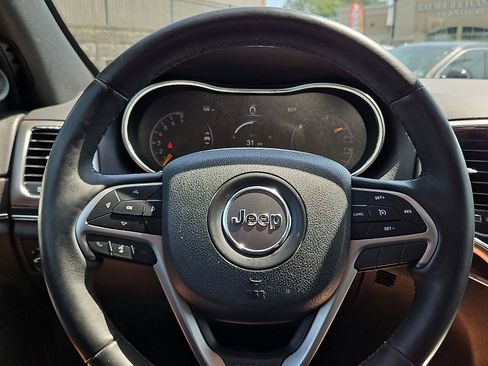 Used 2018 Jeep Grand Cherokee Limited AWD/4WD image 20