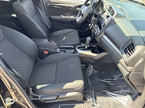 Used 2017 Honda Fit LX image 9