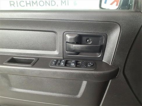 Used 2018 RAM 1500 Express image 29