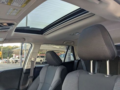 Used 2024 Subaru Outback Premium image 22