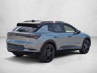 New 2026 Chevrolet Equinox EV RS video 2