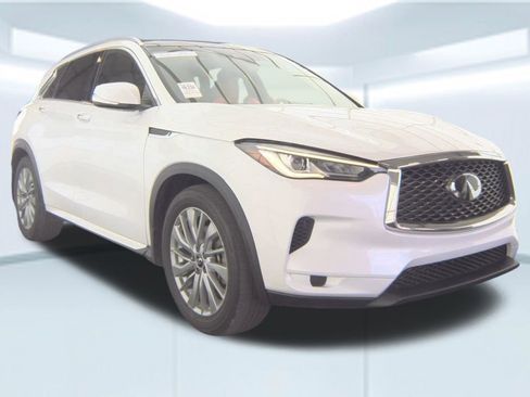 Used 2023 INFINITI QX50 Luxe FWD image 5