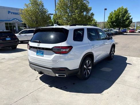 Certified 2023 Honda Pilot Touring image 6