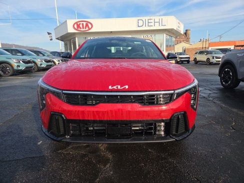 New 2025 Kia K4 GT-Line w/ GT-Line Sunroof Package image 2