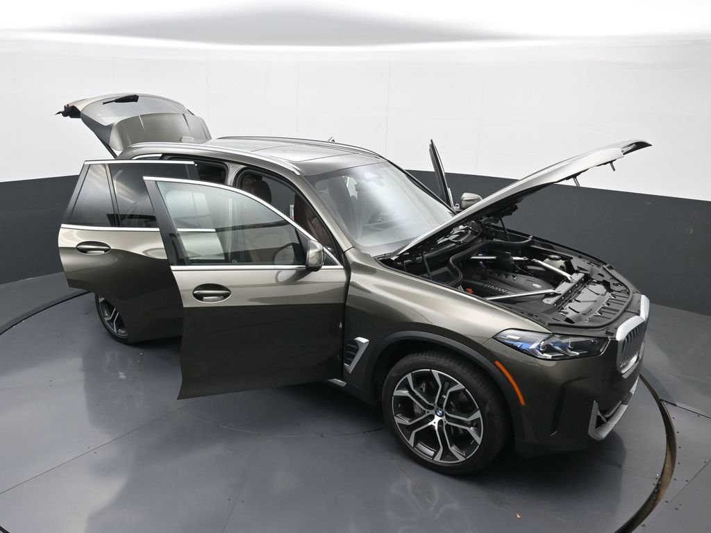 Used 2026 BMW X5 xDrive40i AWD/4WD image 38