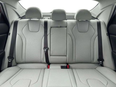 New 2026 Hyundai Elantra Limited FWD image 16